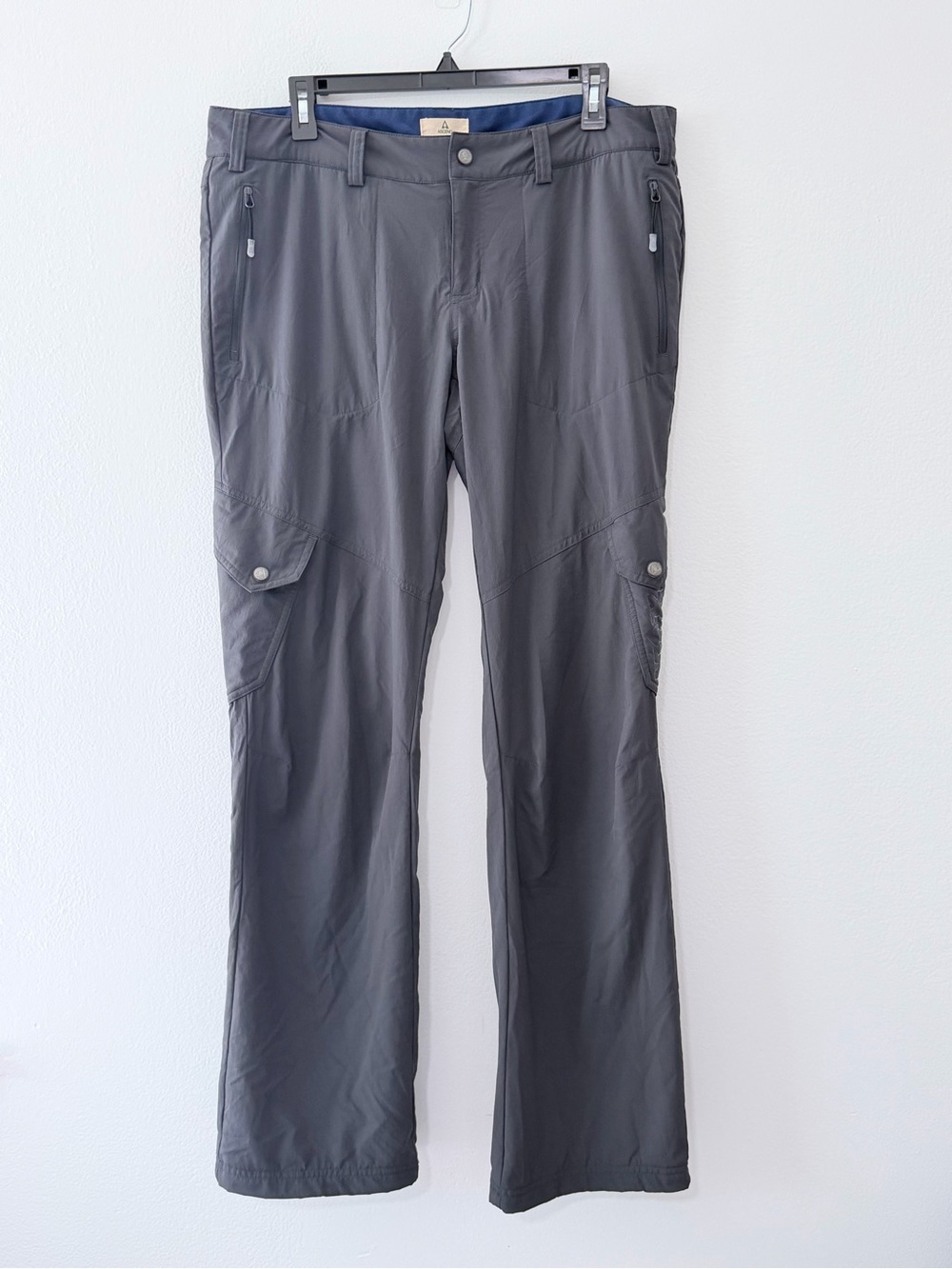 Ascend Women’s Hiking Cargo Pants Size 12 Gray Outdoor Travel Zip Pockets